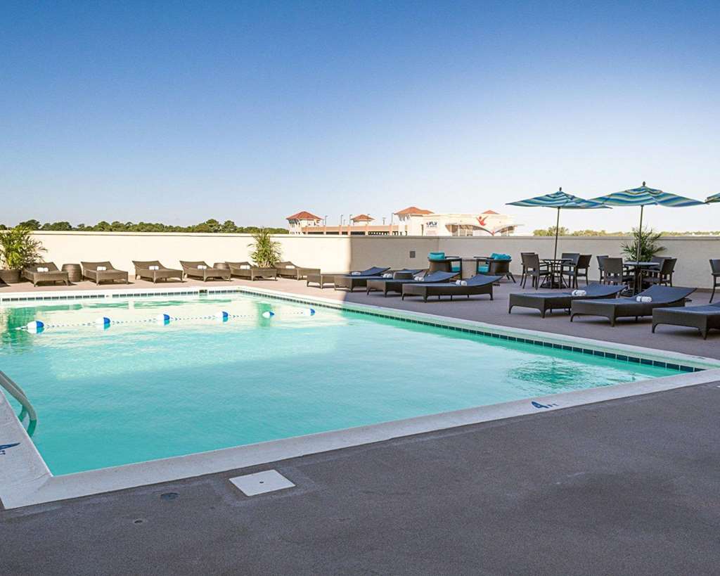 Comfort Suites Beachfront - photo 19