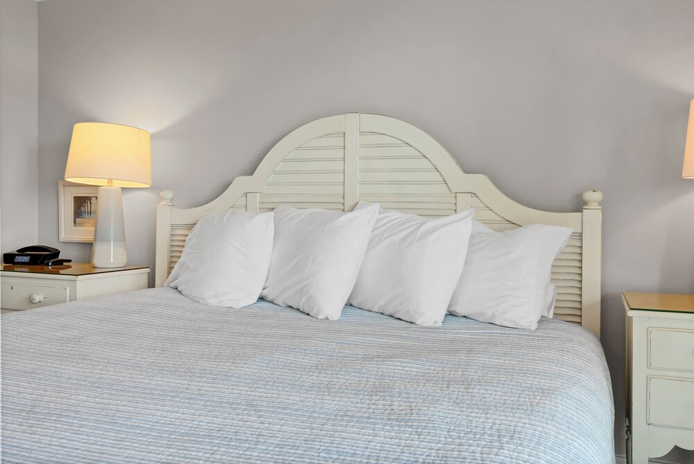 Sandpeddler Inn & Suites - photo 21
