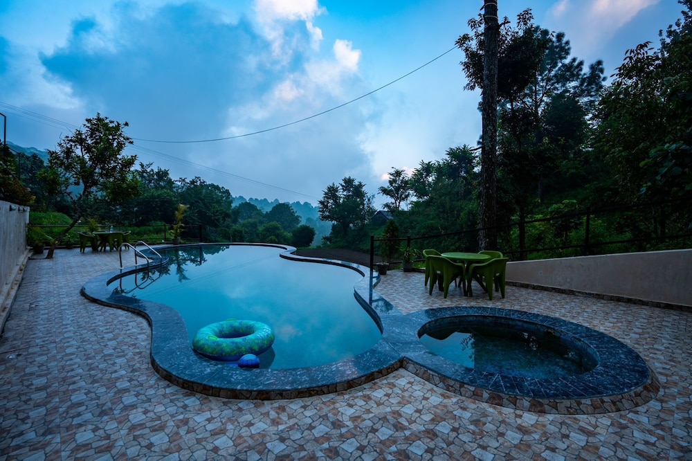 Paradise Pool Resort in Naini Tal, India