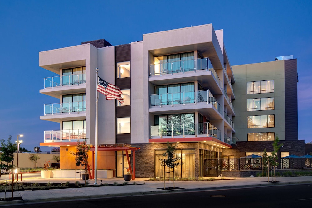 Hampton Inn & Suites Sunnyvale Silicon Valley - photo 61