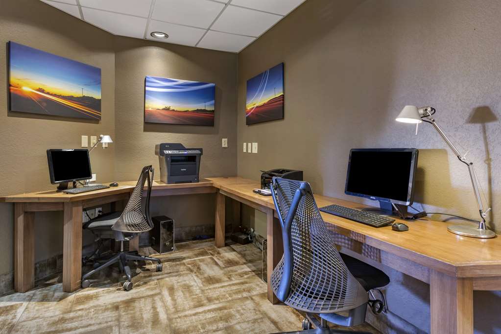 Best Western Plus Scottsdale Thunderbird Suites - photo 8