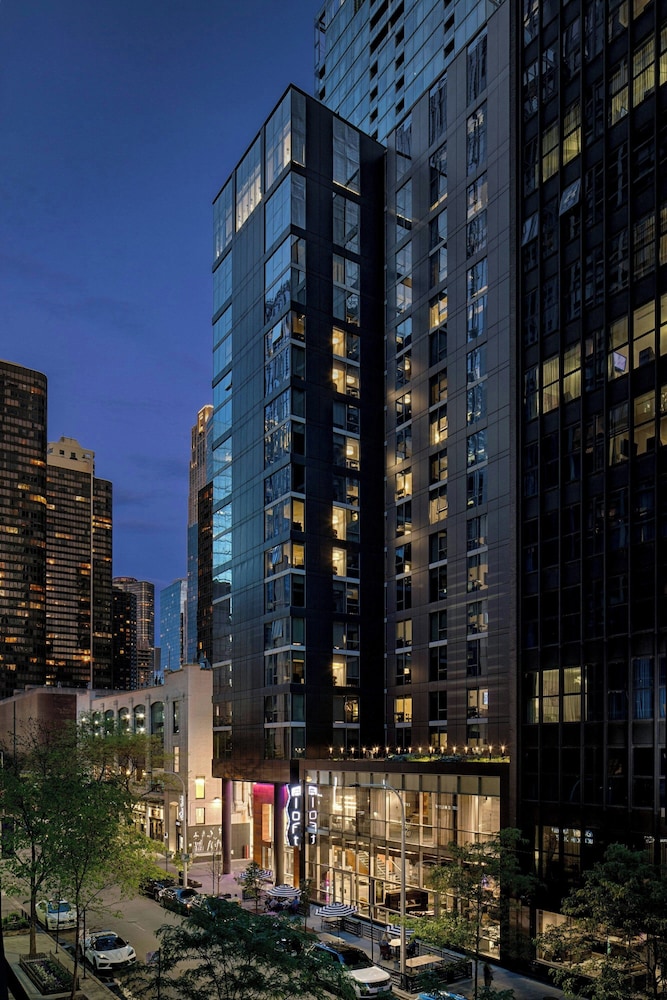 Aloft Chicago Mag Mile - photo 2