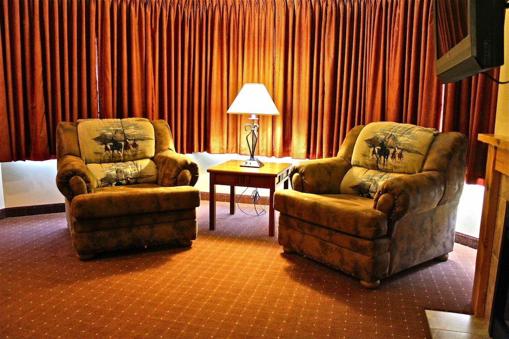 Arbuckle Lodge - photo 20