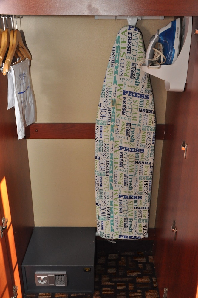 Microtel Inn & Suites by Wyndham Lithonia Stone Mountain - photo 30
