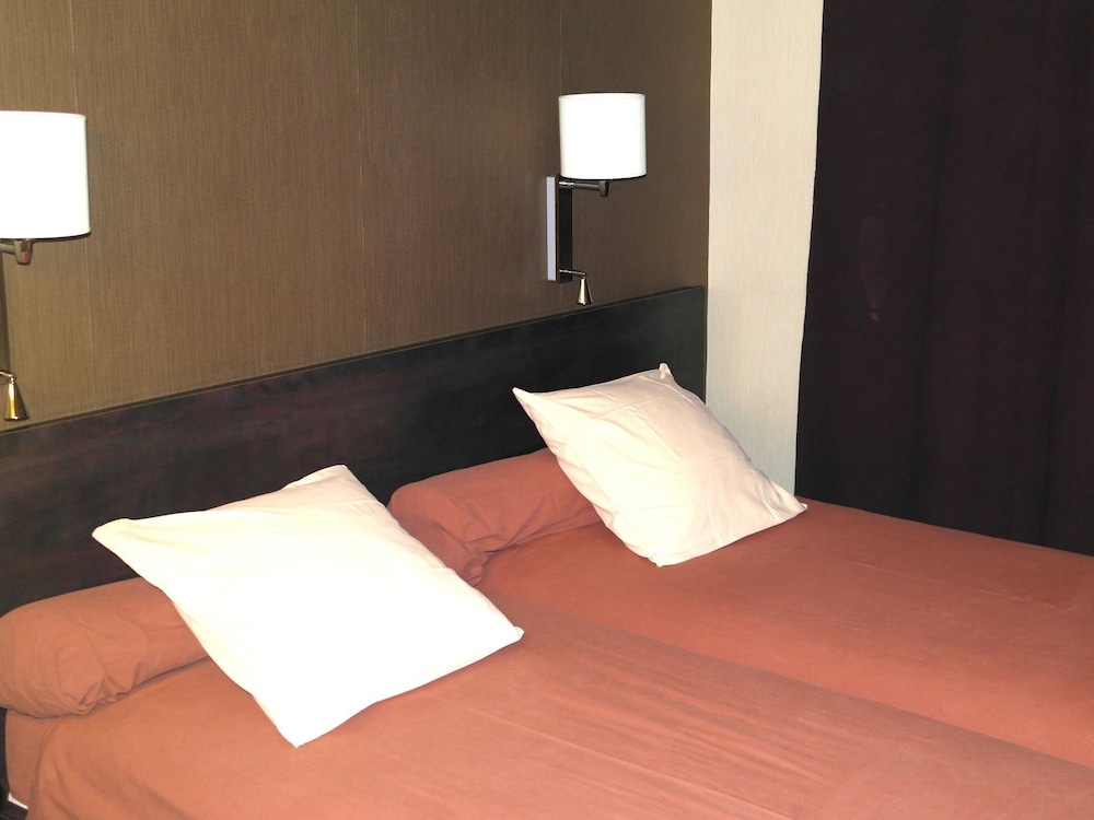 Hôtel des Lys — hotel in Le Coteau