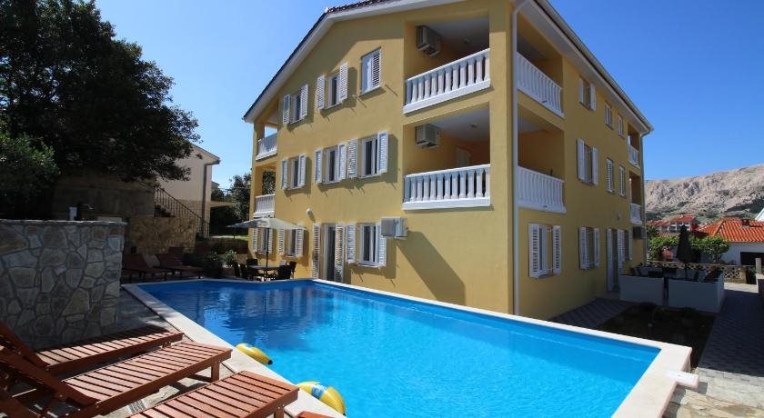 Apartments Gorica 1 — 4-Star Luxury Hotel in Baska, Croatia
