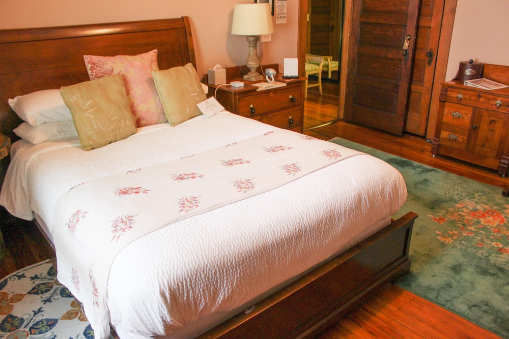 Sweetwater Branch Inn - photo 65