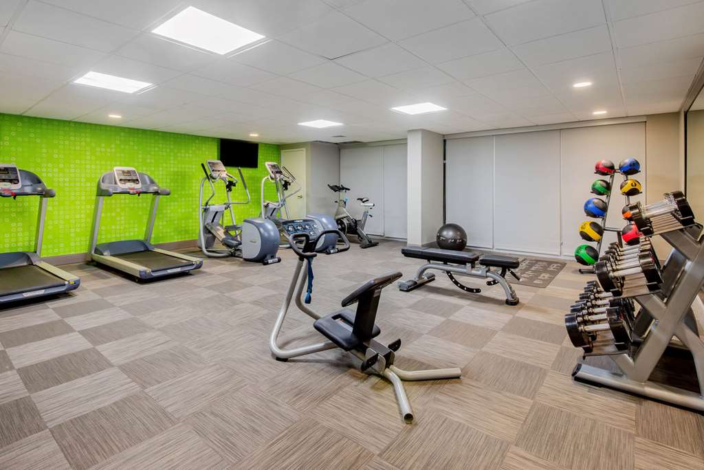 La Quinta Inn & Suites by Wyndham Baltimore BWI Airport - photo 19