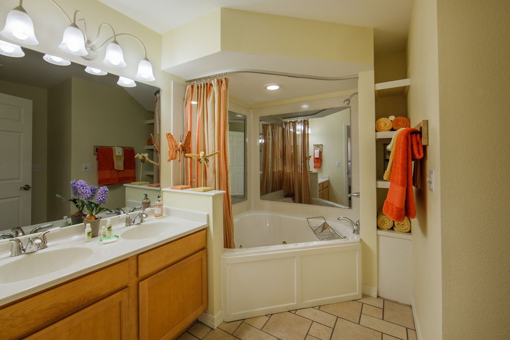 Holiday Inn Club Vacations Holiday Hills Resort Branson by IHG - photo 27