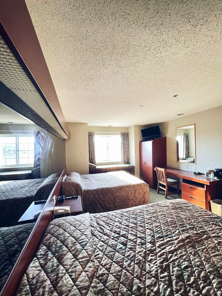 Welcome Inn & Suites - photo 12