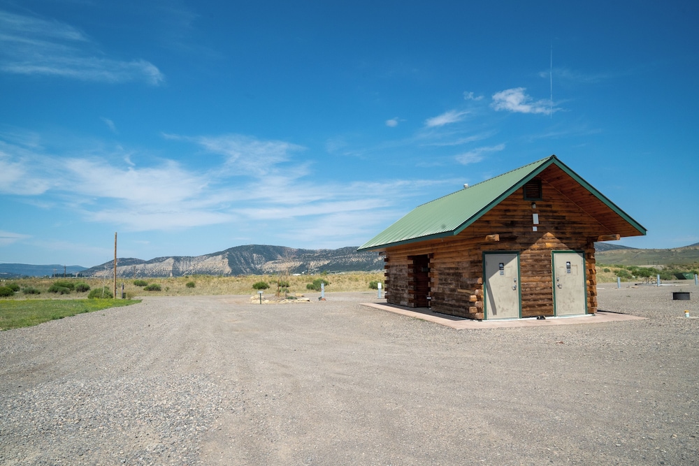 Trail and Hitch Tiny Home Hotel and RV - photo 86