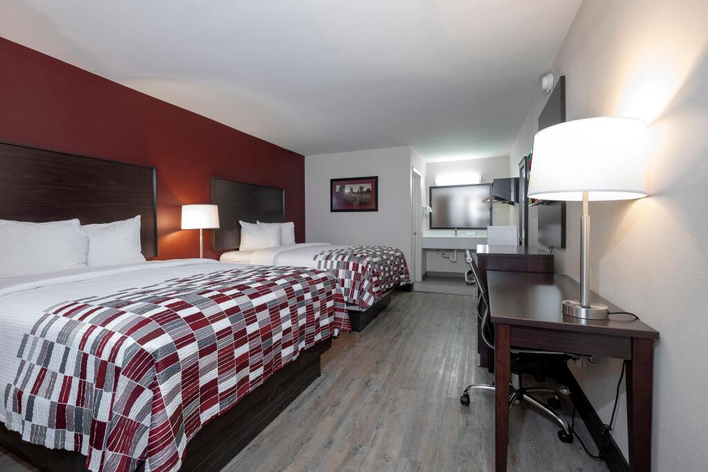 Red Roof Inn Fort Smith Downtown - photo 5