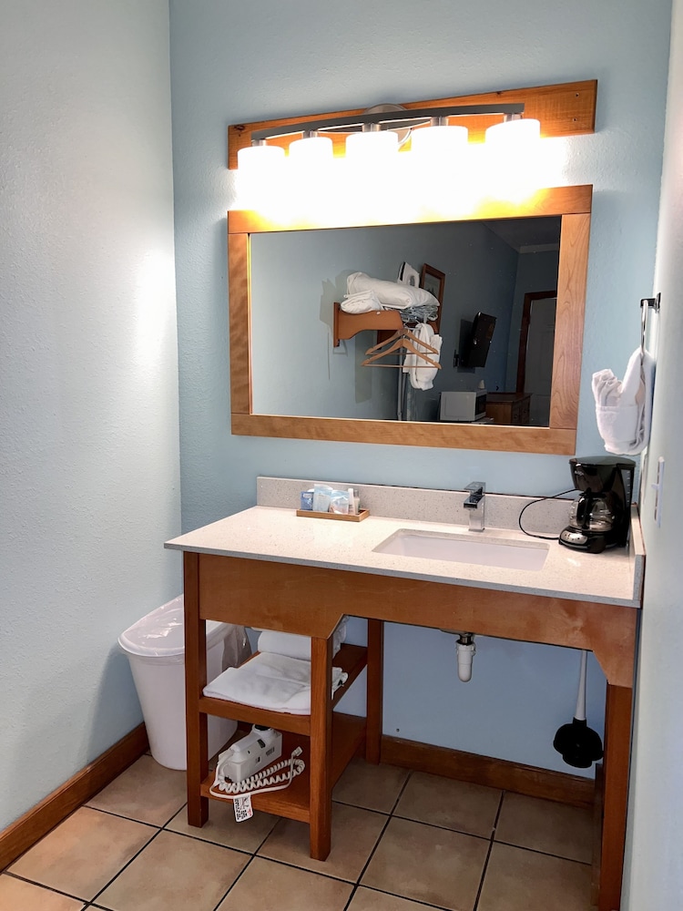 Pelican Bay Resort - photo 46