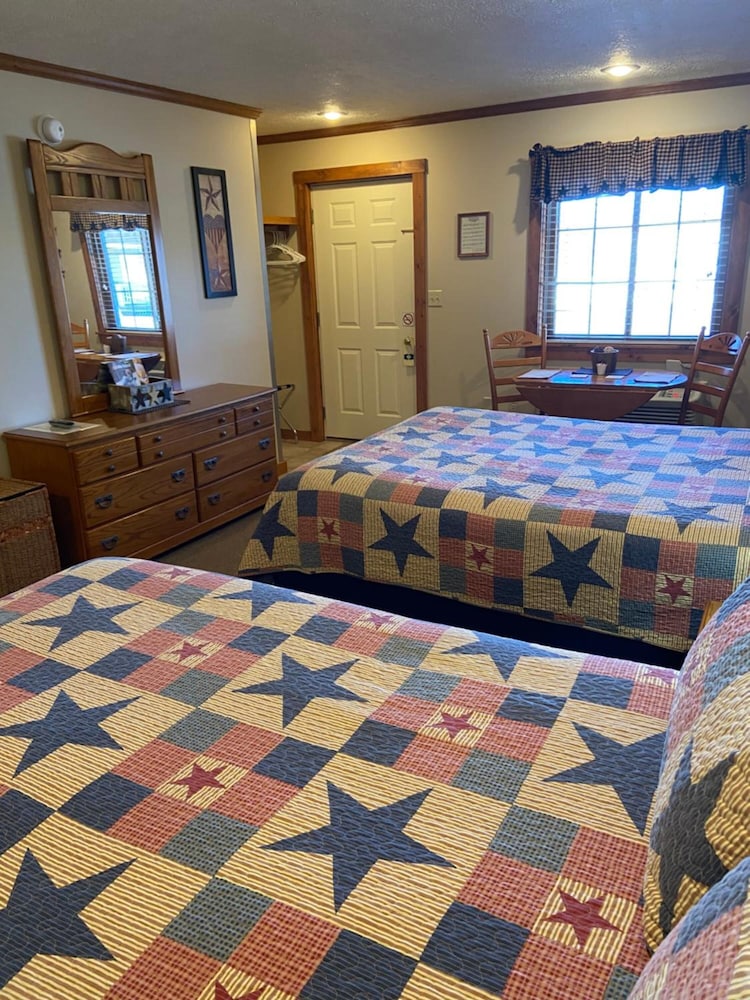 The Garrett Inn - photo 15