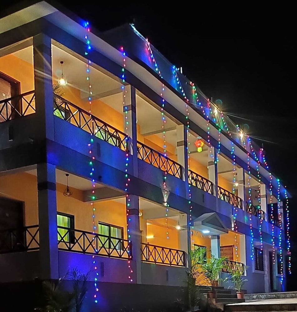 Forest Leaf in Mahabaleshwar, India