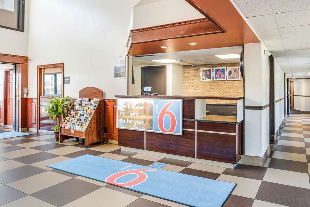 Motel 6 Levittown PA Bensalem - photo 26