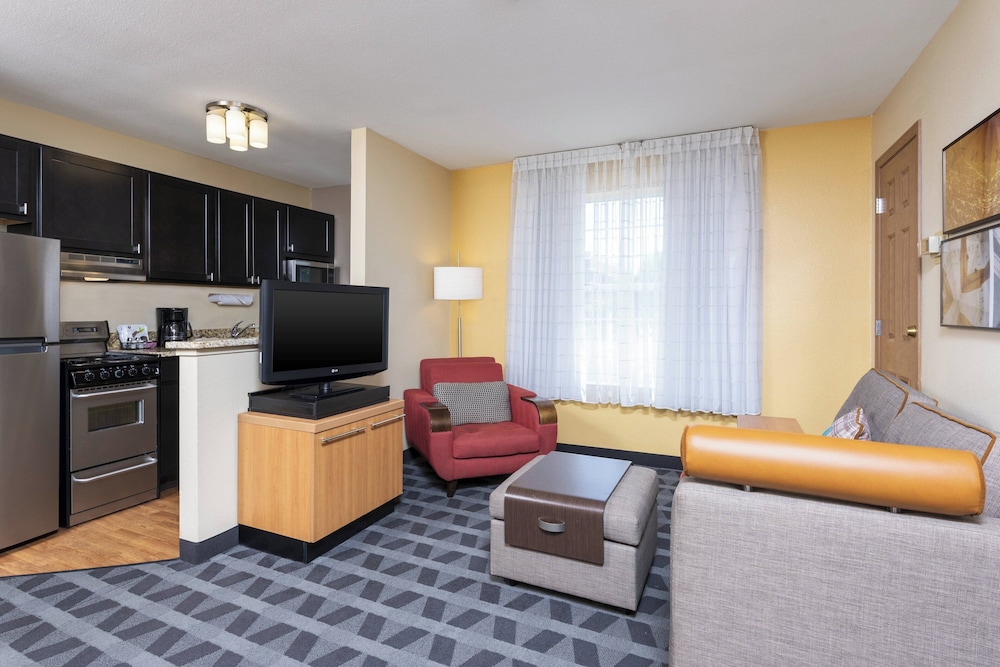 Towneplace Suites by Marriott East Lansing - photo 14