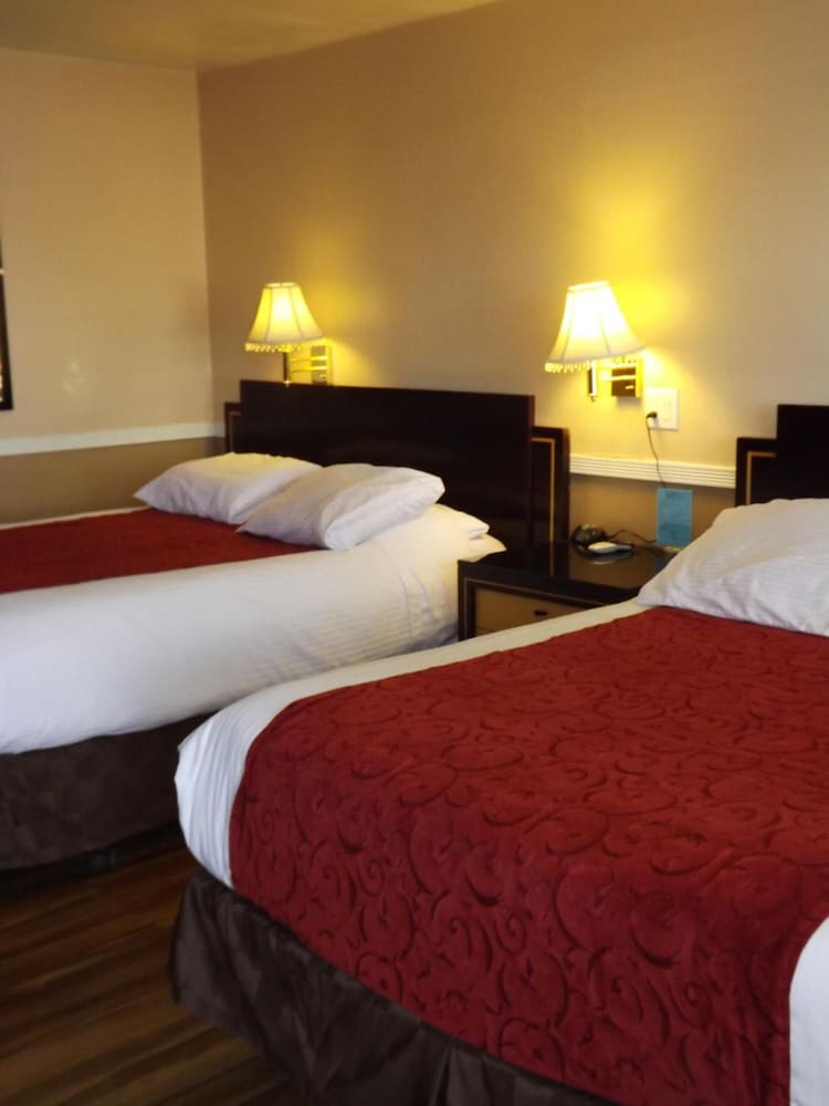 Sage Motel - photo 12
