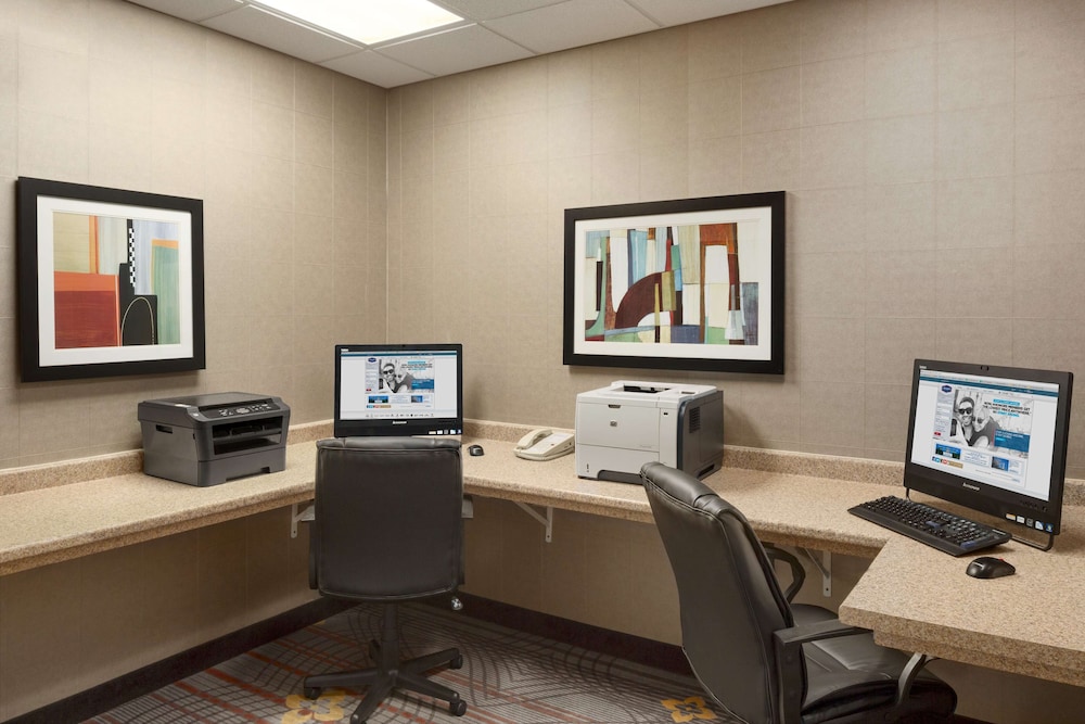 Hampton Inn & Suites Detroit Sterling Heights - photo 26