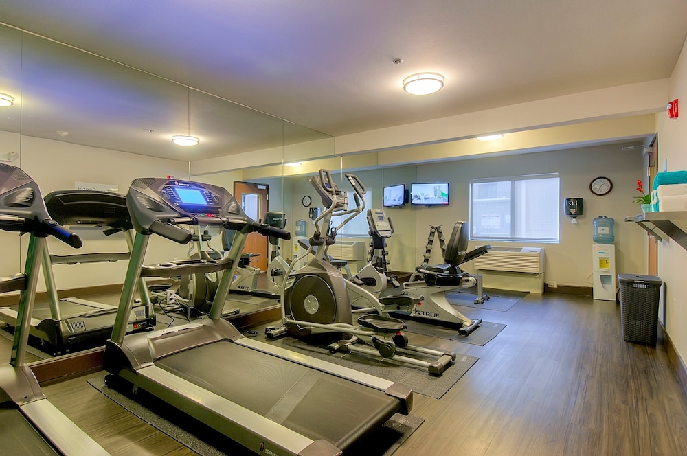 Holiday Inn Express Hotel & Suites Carlsbad Beach by IHG - photo 17
