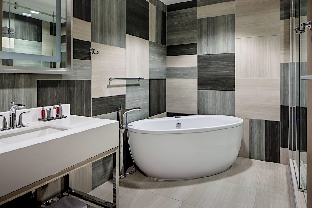 Omaha Marriott Downtown at the Capitol District - photo 34