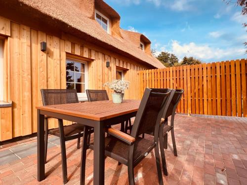 Reethaus L Sommerhaus 54 — 4-Star Luxury Hotel in Kappeln, Germany
