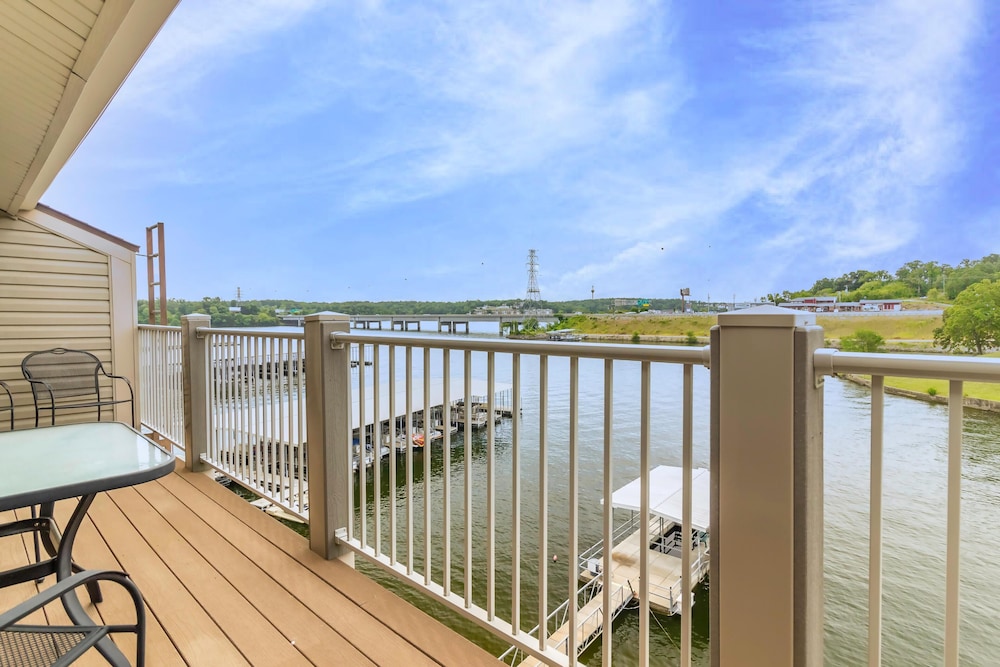Lakewood Resort by EVRentals - photo 24