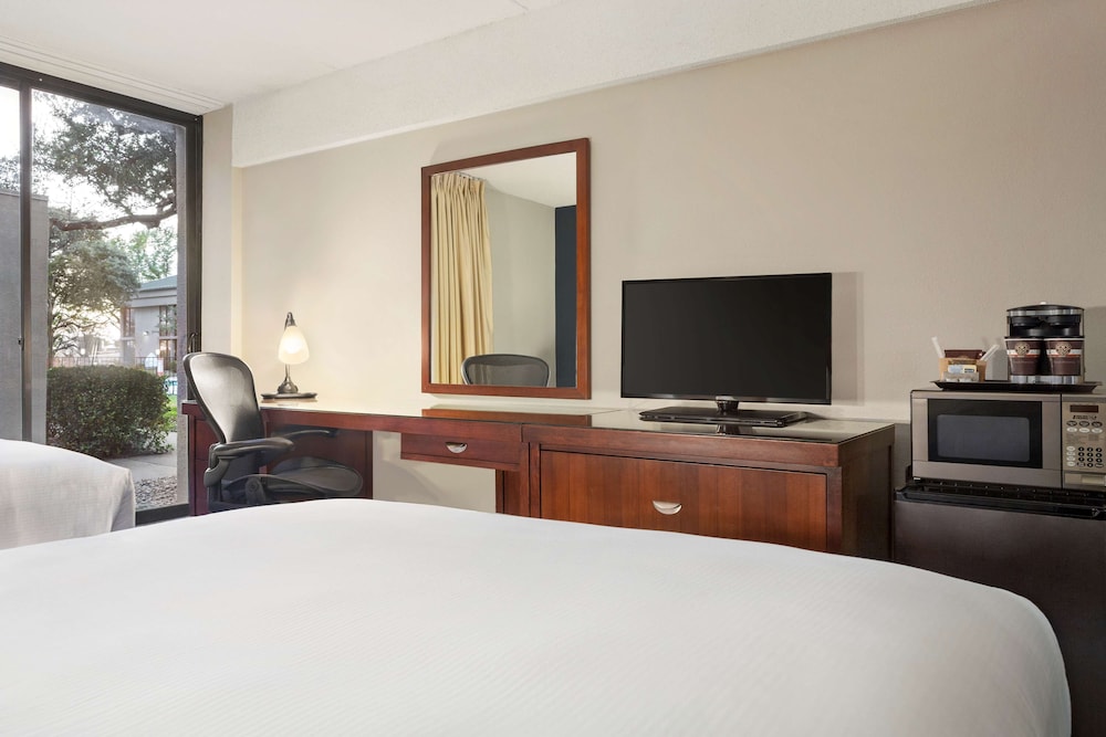DoubleTree by Hilton Dallas DFW Airport North - photo 7