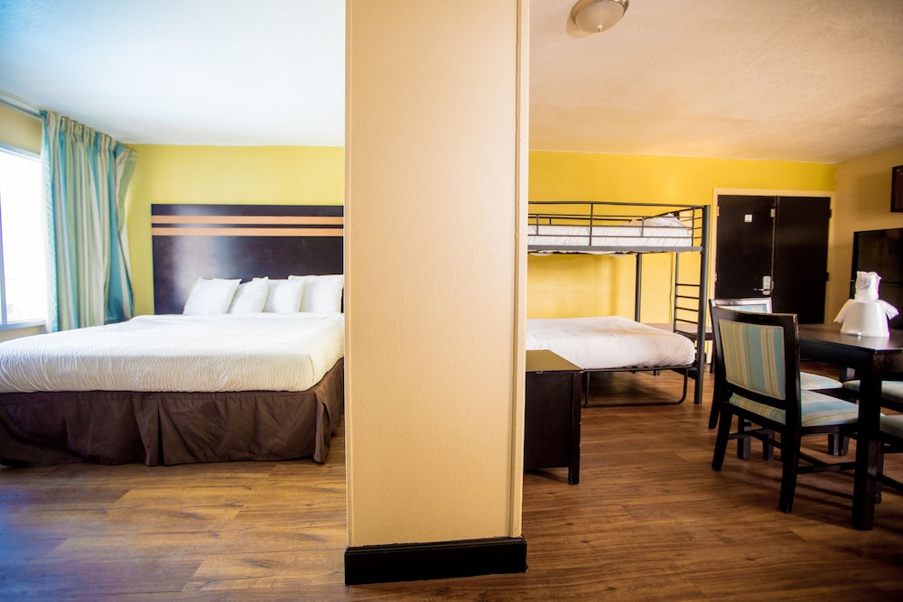 Blu Atlantic Oceanfront Hotel & Suites - photo 10