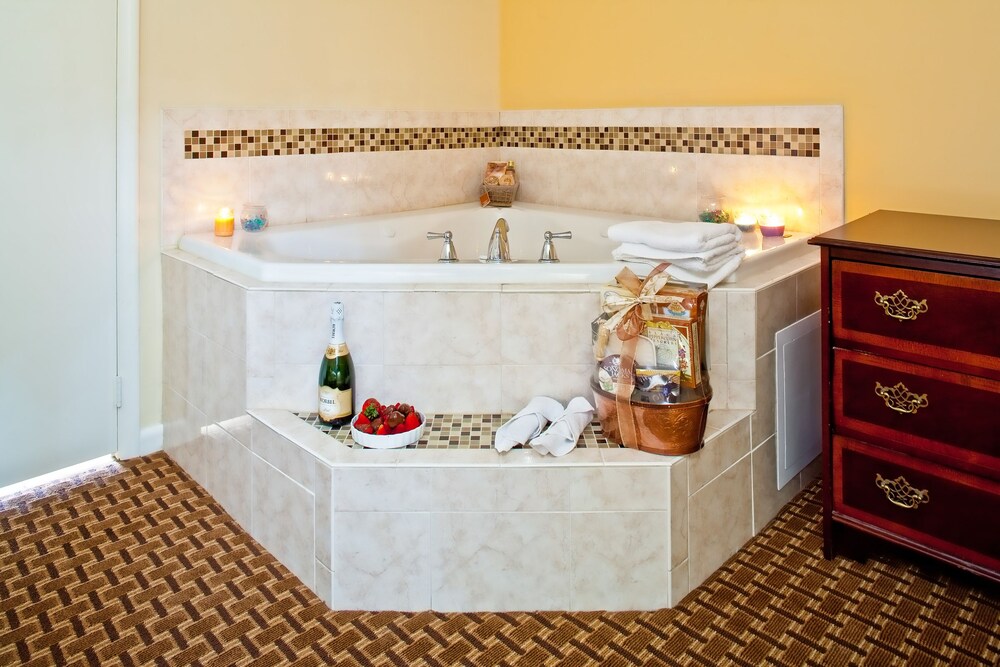 Rodeway Inn & Suites Hephzibah Augusta - photo 23
