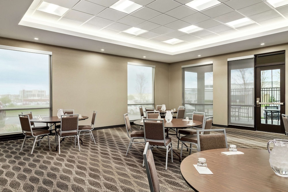 Homewood Suites by Hilton Springfield Medical District - photo 40