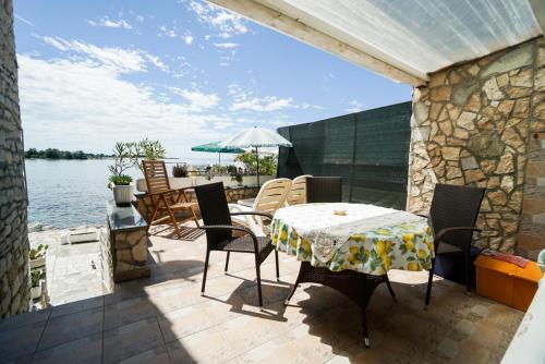 Sea view apartment Umag 1 — 4-Star Luxury Hotel in Umag, Croatia