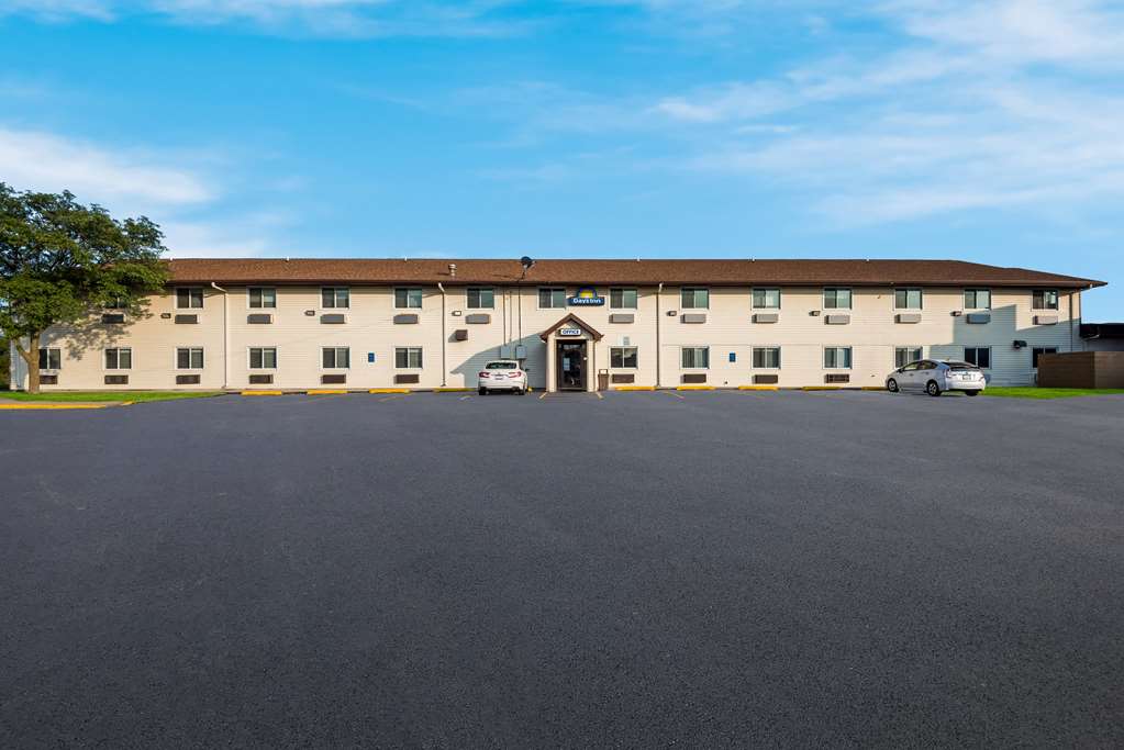 Days Inn by Wyndham Ankeny Des Moines - photo 6