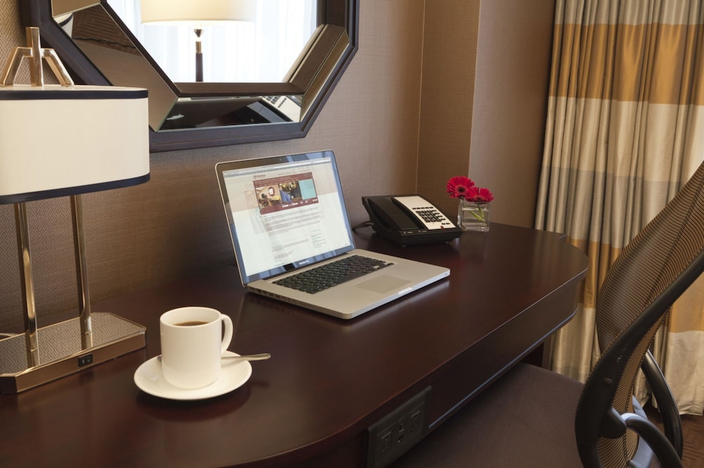 The Plaza Hotel Columbus at Capitol Square - photo 11