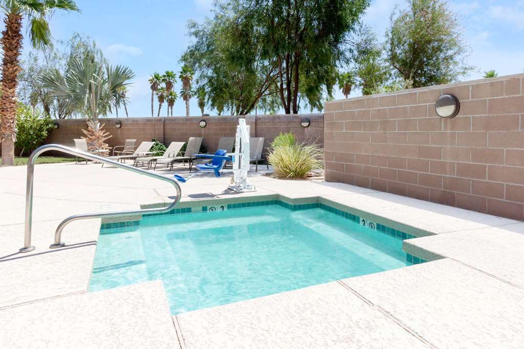 Microtel Inn & Suites by Wyndham Wellton - photo 4