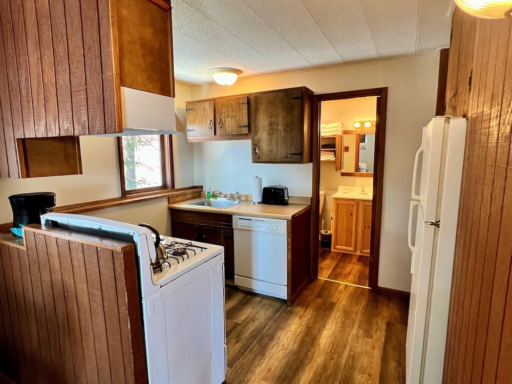Thomsonite Beach Inn - photo 50