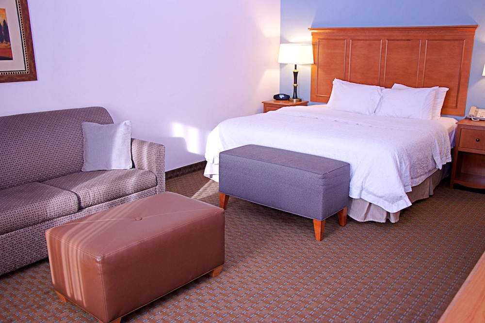 Hampton Inn Sidney NE - photo 28