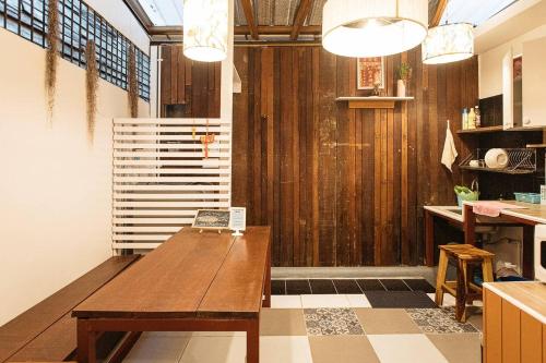 B3 Cosy Studio 5 guests Near MRT full kitchen