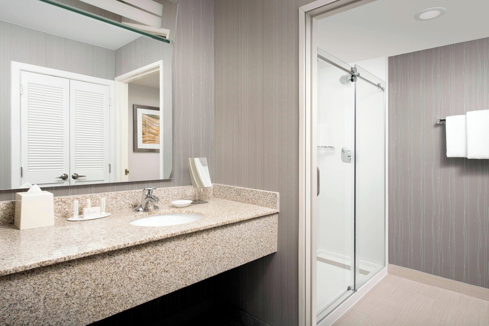 Courtyard By Marriott Portland Hillsboro - photo 11