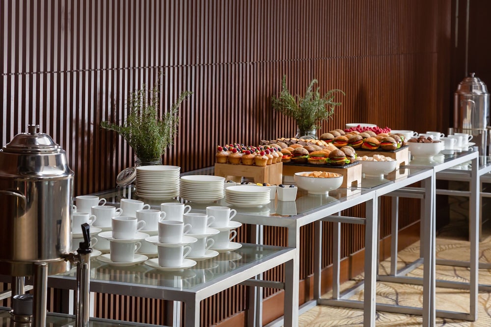 מזון ומשקאות