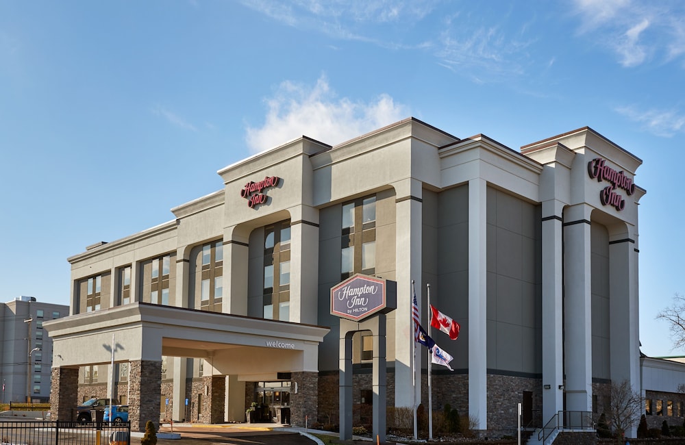 Hampton Inn Niagara Falls - photo 23