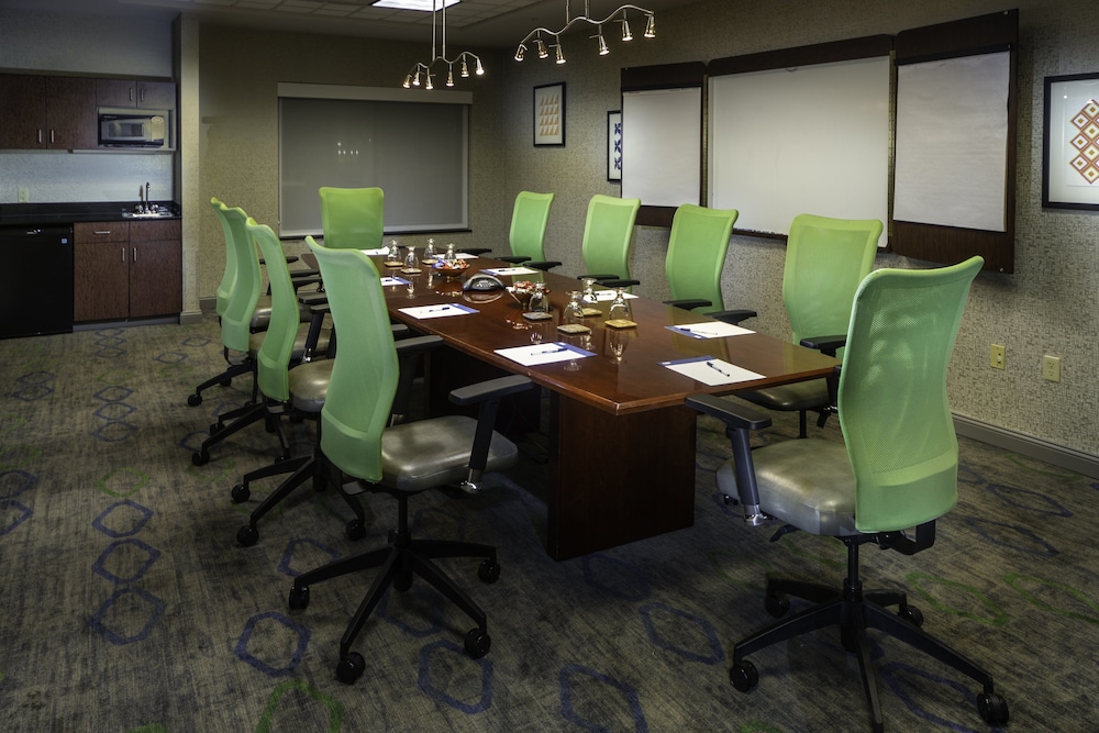 Holiday Inn Express Hotel & Suites Pasco Tri Cities by IHG - photo 44