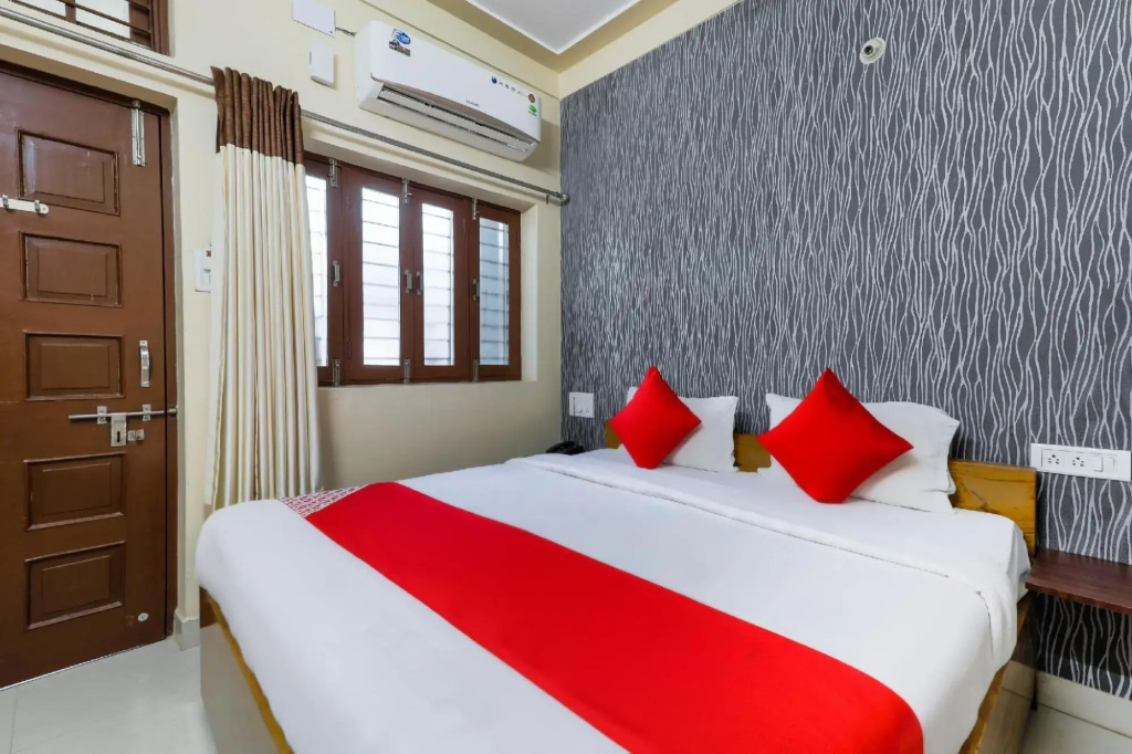 OYO 46078 Hotel Girnar — Itarsi — photo 3