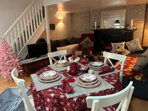 Stylish Flat in Central London Prime Location Near Hyde Park — 4-Star Luxury Hotel in London, United Kingdom