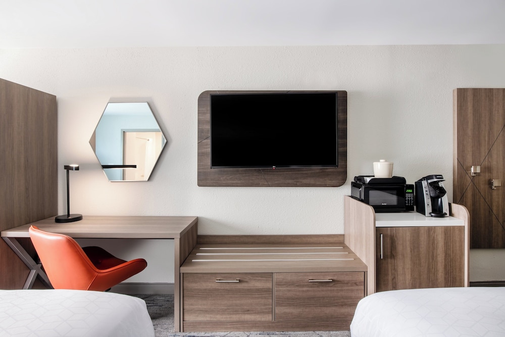 Holiday Inn Express & Suites Wilson I 95 By IHG - photo 22