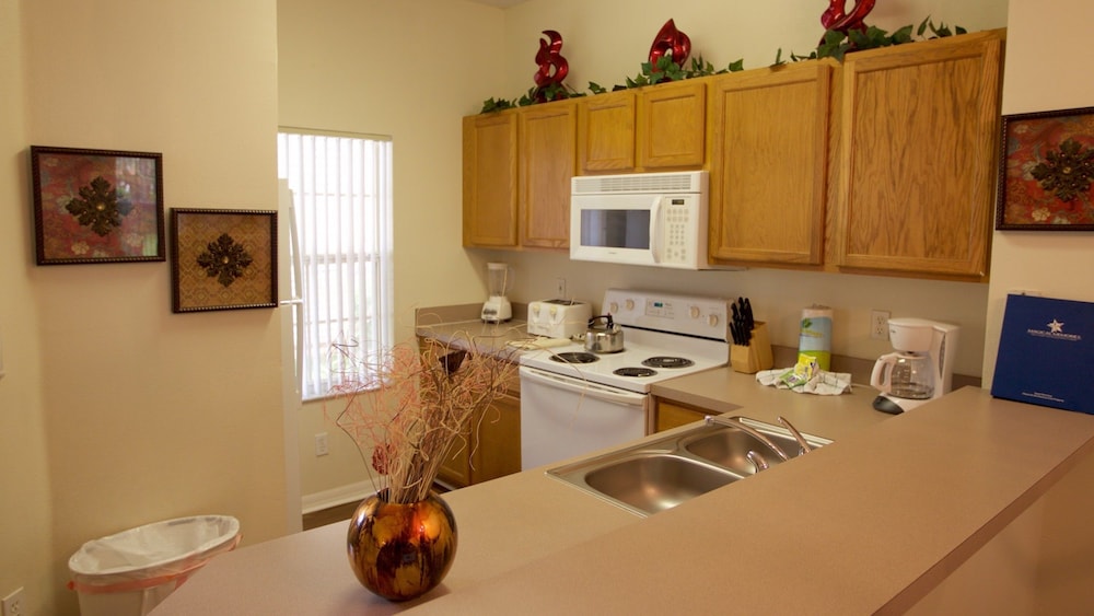 Norwich Townhome at Emerald Island - photo 7