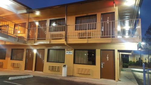 Americas Best Inn Macon - photo 21