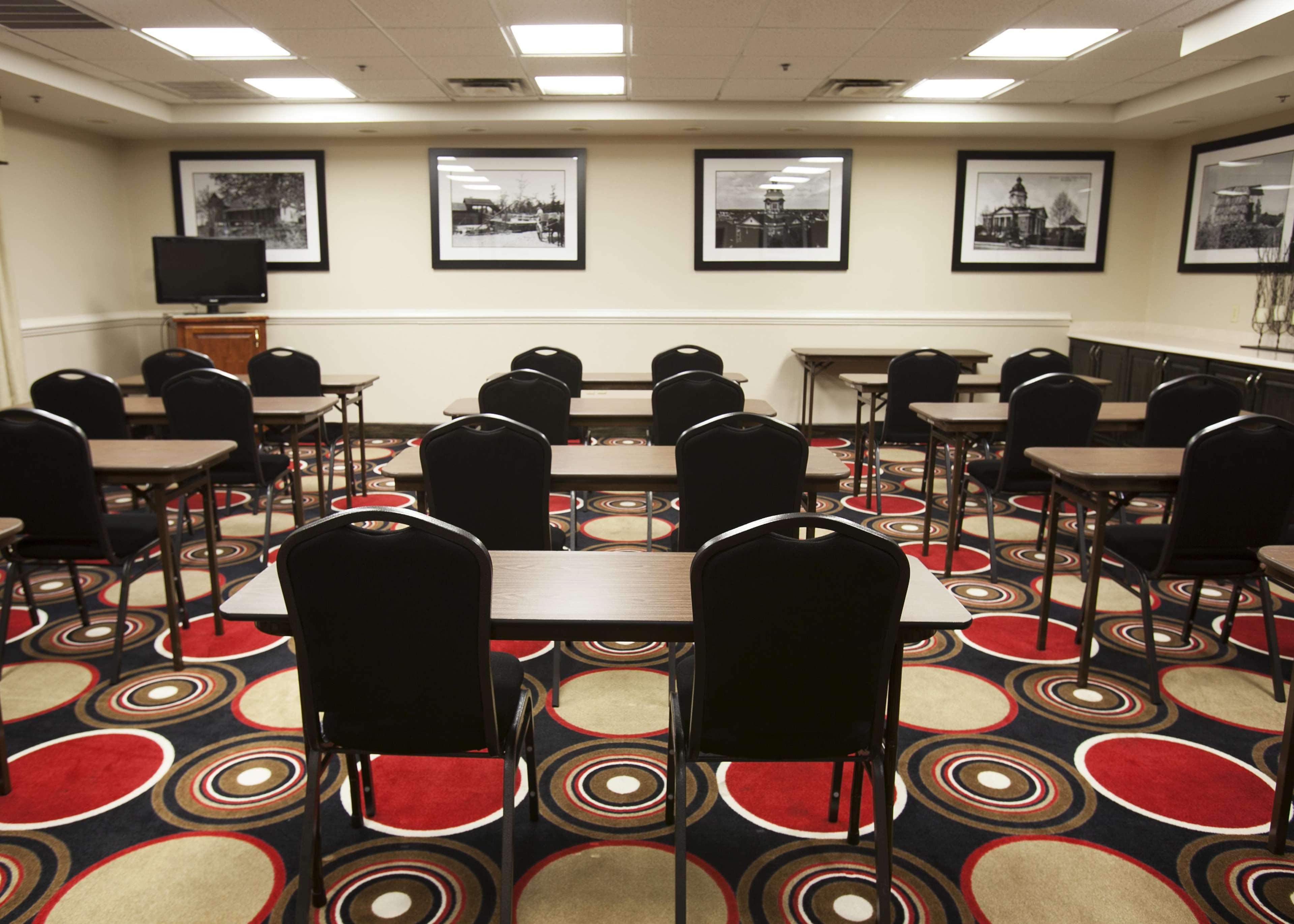 Hampton Inn Moultrie - photo 35