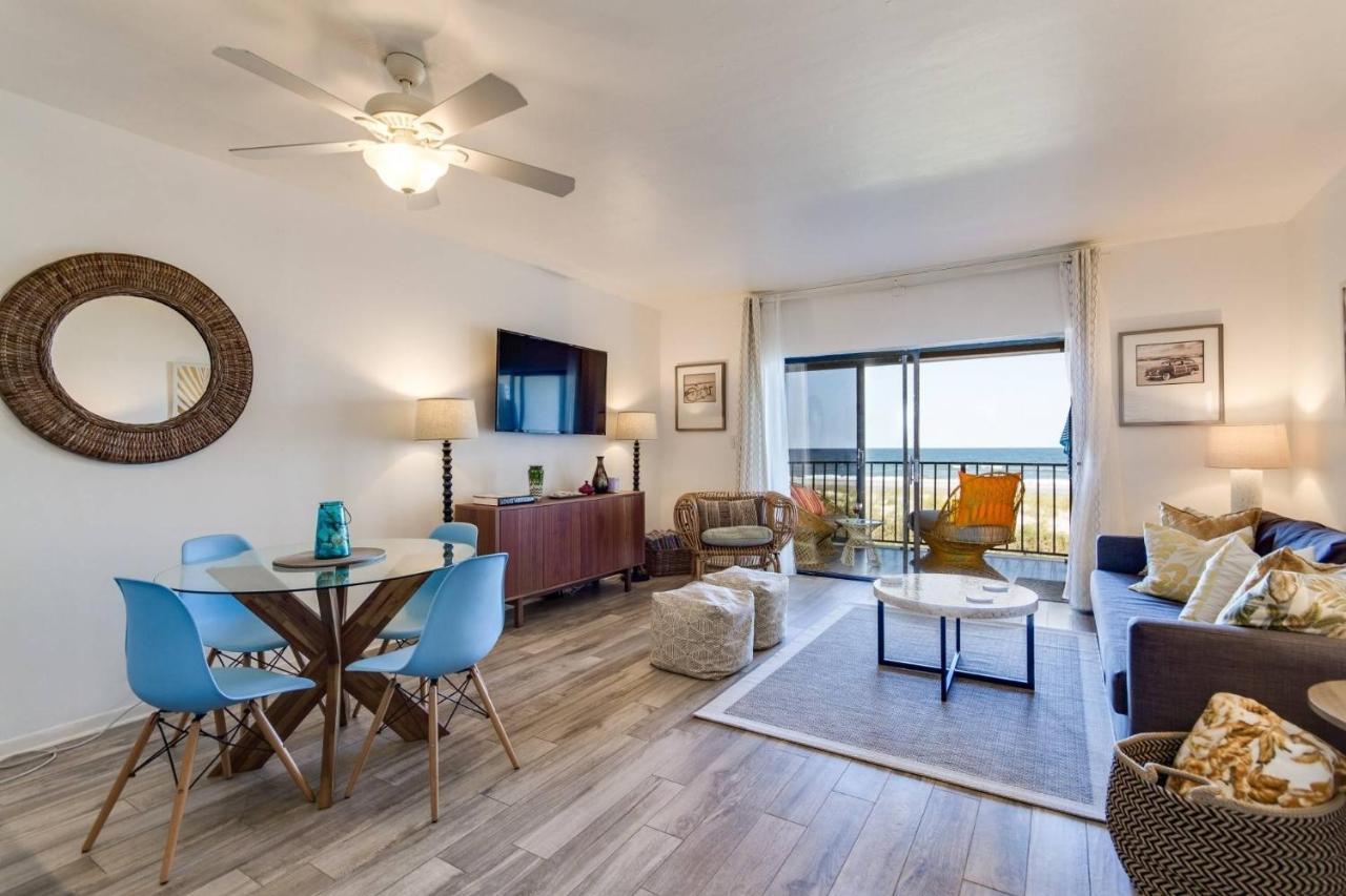Oceanfront Oasis - carbon neutral hotel in Jacksonville Beach