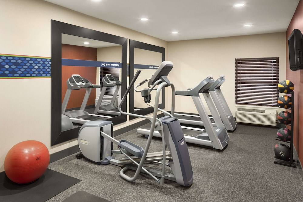 Hampton Inn Findlay - photo 22